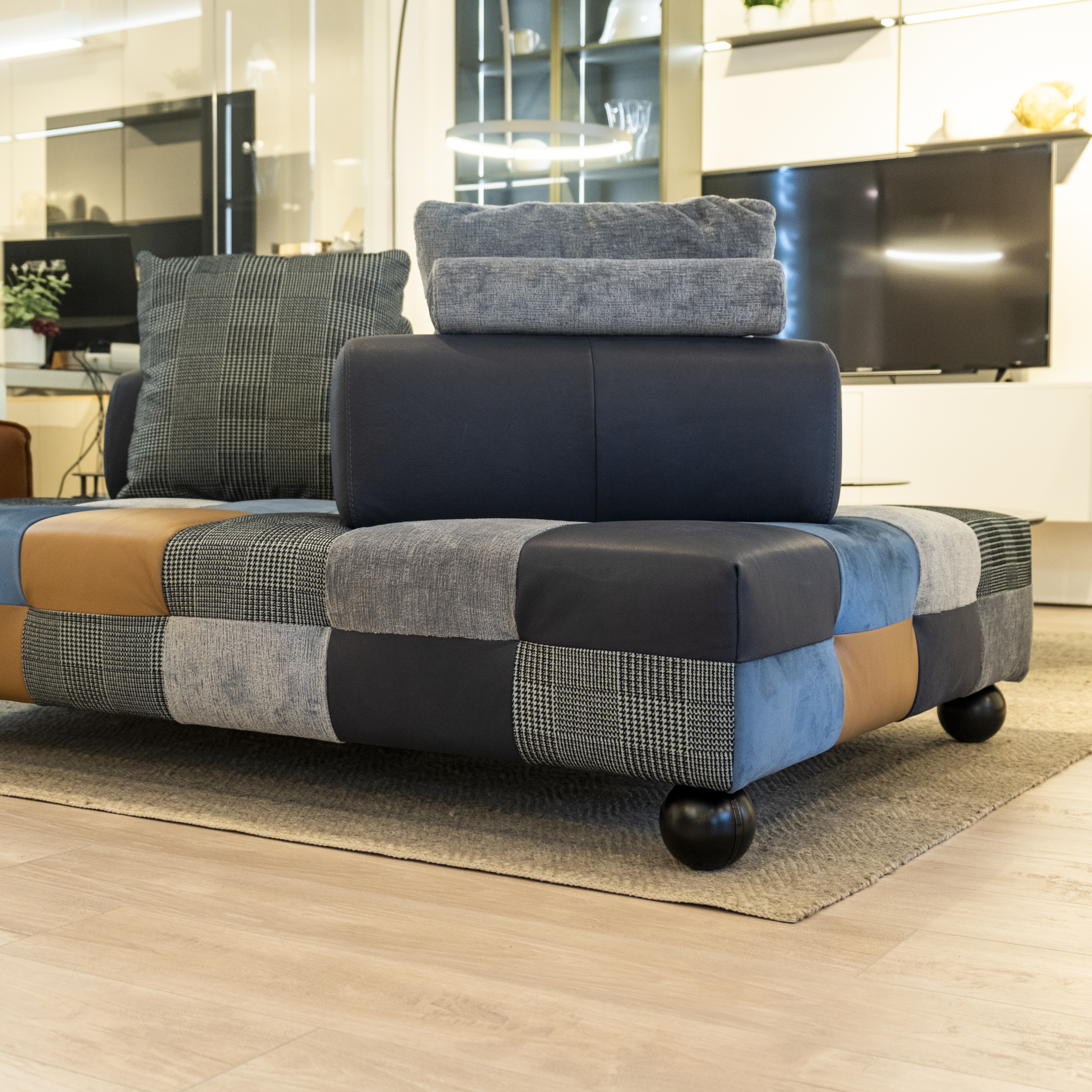 Showroom 22